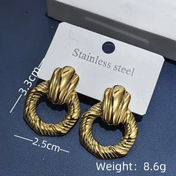 Wholesale 304 Stainless Steel Paisley Solid Color Golden Plated Elegant Modern Style Ear Studs