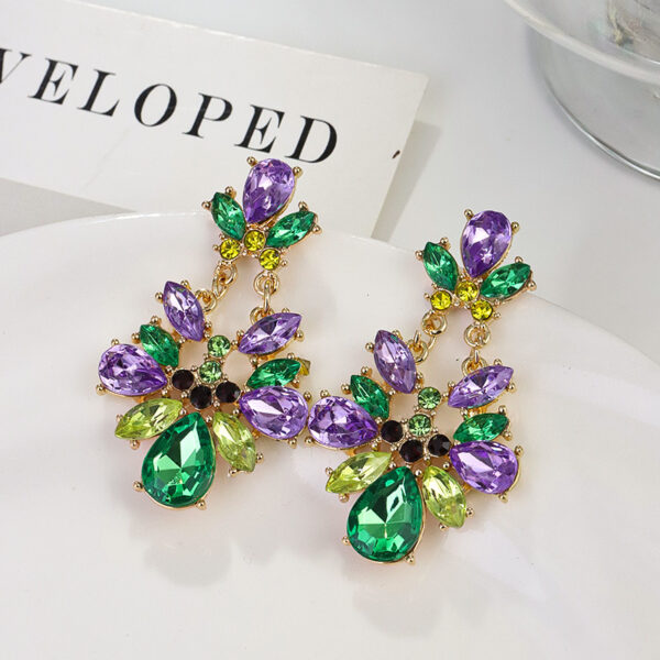 oly-5bc38be840e1d2defcfe1de8f408c154 Wholesale Green Saint Parkside Earrings Irregular Crystal Flower Earrings Light Luxury High Sense Design