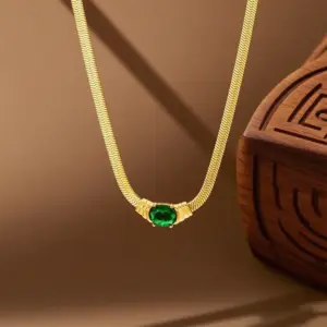 X01147-Green Diamond Blade Chain-Necklace- Gold