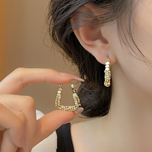oly-5c8dfe0e606c390a079d23c10022df37 Wholesale Silver square ear buckle niche design light luxury high-grade earrings exquisite unique fashion diamond ring earrings