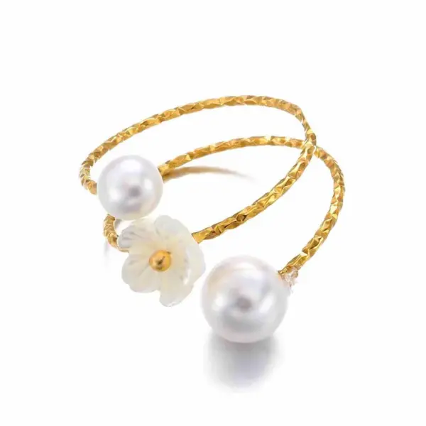 Wholesale Adjustable Women’s Flower Ring With Waterproof 304 Stainless Steel, PVD Coating, Golden Plating, And Artificial Pearl