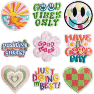 Wholesale Xiao Tianzheng energy embroidery cloth stickers smiley face Zhang Zi embroidery stickers inspirational quotation patch bag decorative embroidery stickers