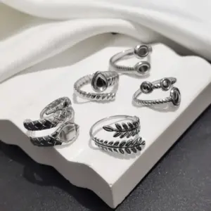 Wholesale Plasma Plated Steel Color 304 Stainless Steel Dot Leaf Open Ring For Women Eye Crown Waterproof Non-Fading Unisex