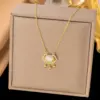Wholesale Geometric Inlay Pendant Necklace For Women In Copper With 18K Real Gold Plated Water Plating And Artificial Rhinestones On Cable Chain