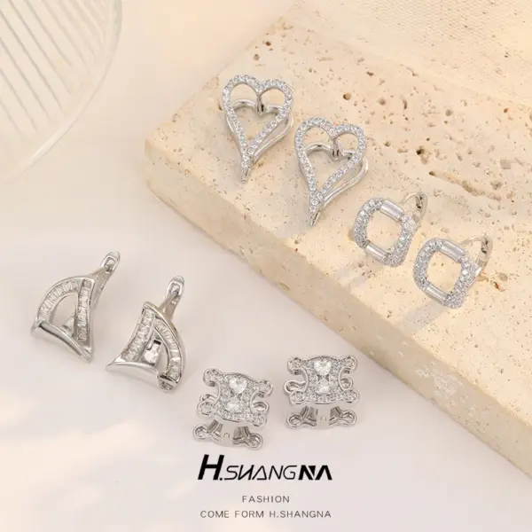 Wholesale Heart Shape Earrings For Women With Copper Ear Pins, 14K Real Gold Plated And Zircon Inlay