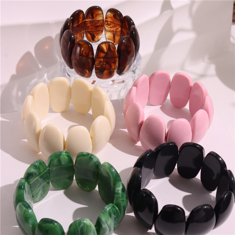 Wholesale European and American Fashionable Amber Pattern Acrylic Bracelet, Exaggerated Geometric Hand-Beaded Pattern Bracelet