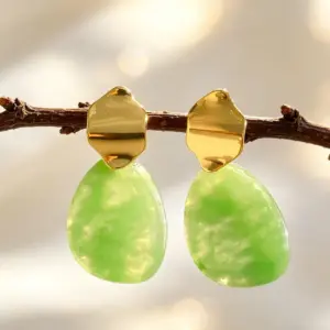 Light / Green