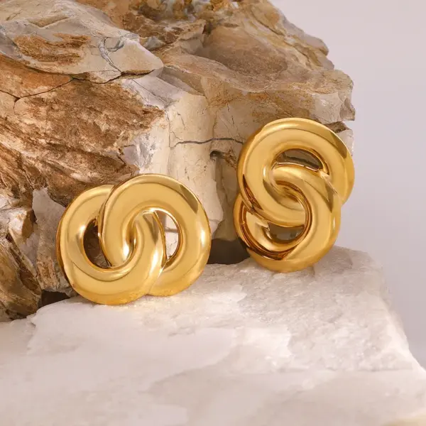 Wholesale 304 Stainless Steel Geometric PVD Coated 18K Real Gold Plated Retro Simple Style Classic Style Drop Earrings