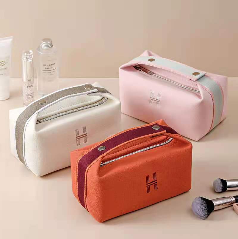 Wholesale New canvas cosmetic bag Advanced Liner wash makeup storage bag travel makeup storage bag