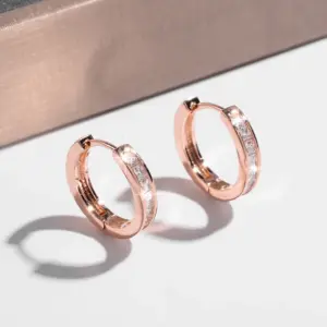 Wholesale Three-dimensional Geometric Hoop Earrings For Women In Copper With KC Golden Plated UV Plating And Zircon Inlay