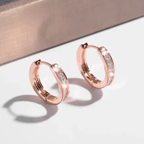 Wholesale Three-dimensional Geometric Hoop Earrings For Women In Copper With KC Golden Plated UV Plating And Zircon Inlay