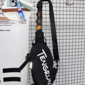 9369 black [three-color badge + astronaut pendant]]