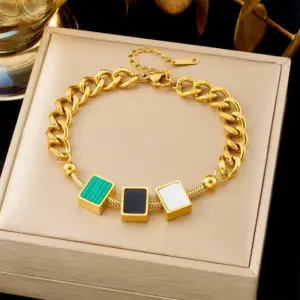 【5265】Three-color Square