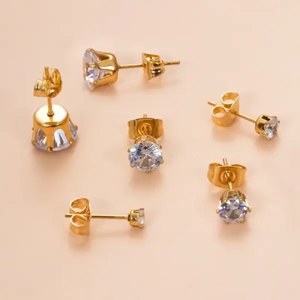 Wholesale 1 Piece Ear Cartilage Rings & Studs Simple Style Classic Style Geometric Round 316L Stainless Steel Waterproof Non Tarnish Surgical Steel Zircon