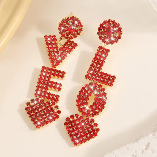 Wholesale  States decorative personality flash diamond love earrings versatile fashion design sense earrings earrings Valentine's Day jewelry