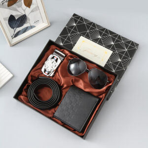 Wholesale  Advanced Gift Box Gift Men's Belt Summer Sunglasses Fashion Wallet Practical Father's Day suit