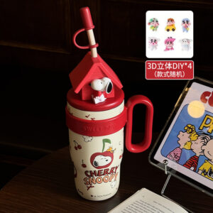 Snoopy red + 4 three-dimensional decorations / 800ML