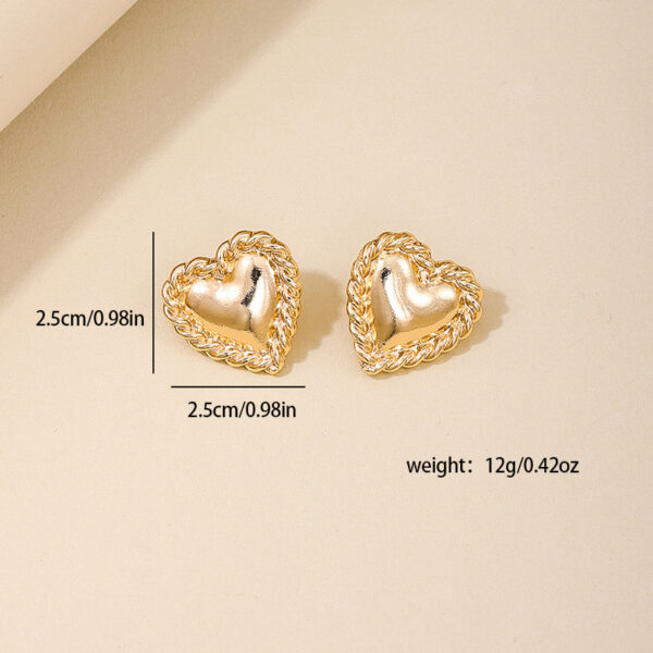 oly-60cbcc9b74b7a726de2db4e74981b2d2 Wholesale 1 Pair of French-Style Vintage Fashion Exaggerated Earrings, Metal Sweet and Cute Heart-Shaped Stud Earrings for Women