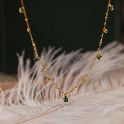 Wholesale Korean Style Exquisite Retro Emerald Neck Simple Elegant Light Luxury High-end Sense Gold Plated Clavicle Chain Necklace Female Internet Cel