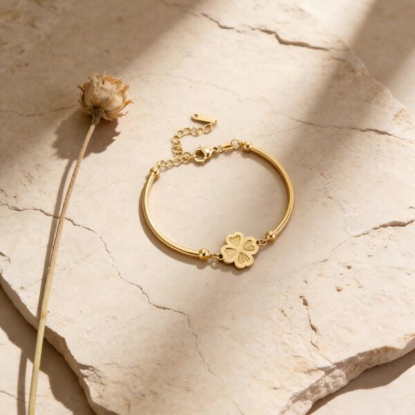 Wholesale Titanium steel four-leaf clover bracelet, vintage half-bangle bracelet