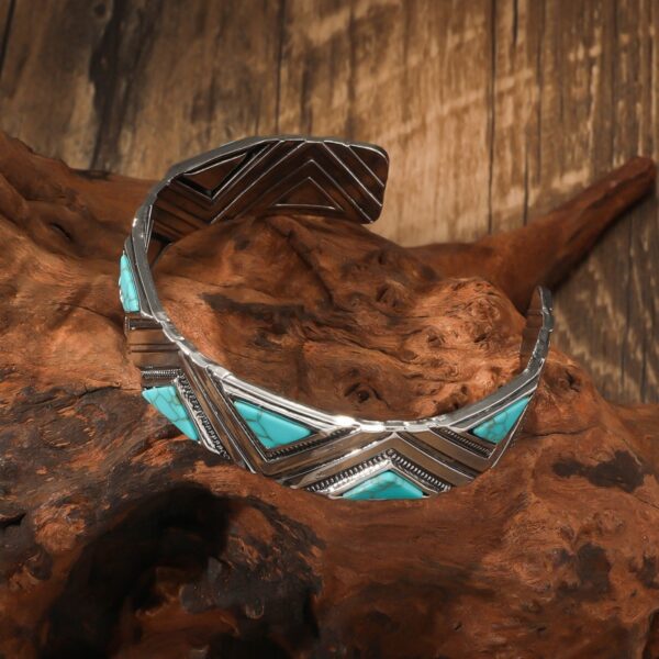 Wholesale retro Bohemian ethnic turquoise bracelet women's simple personality open bracelet jewelry