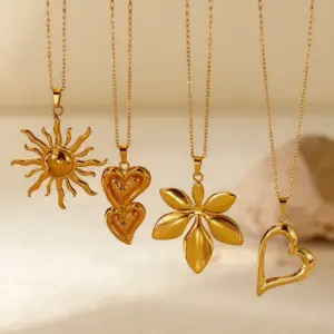 Wholesale 18K Gold Plated Titanium Steel Link Chain Necklace Exaggerated Heart Sun Stainless Steel Women's Fashion Jewelry Accessory