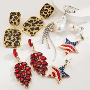 Wholesale 1 Pair Casual Elegant Classic Style Pentagram American Flag Leopard Inlay Alloy Rhinestones Drop Earrings