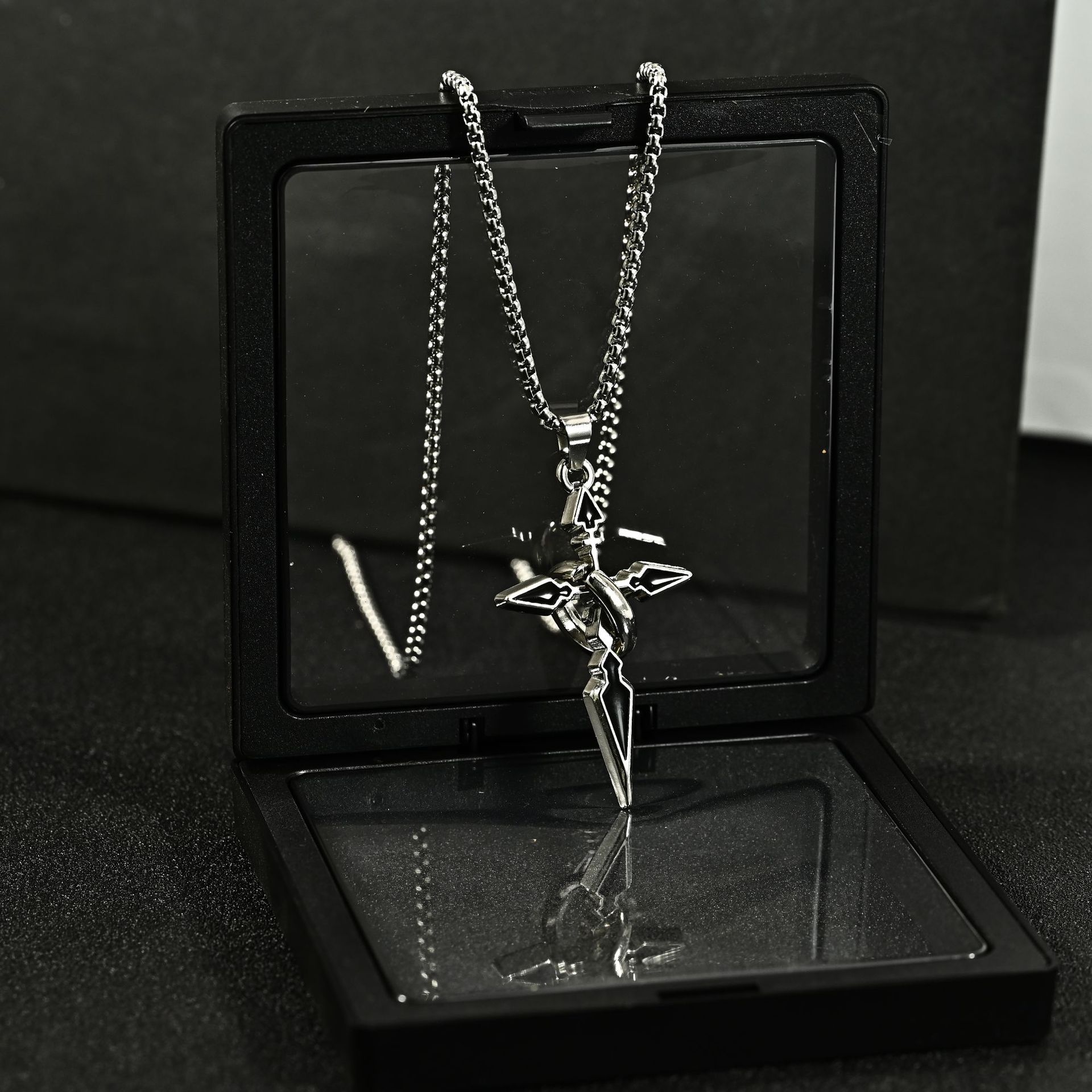 Wholesale Cross Pendant Men's Necklace Men's Fashion Brand All-match Chain Accessories Men's Fashion Sweat Pendant Titanium Steel Chain
