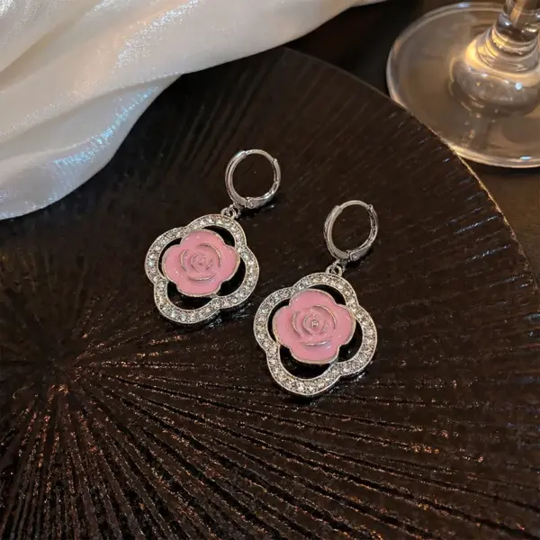 Wholesale Rose Earrings For Women In Natural Pink, New Style Alloy With Electroplated Gold Plating Process