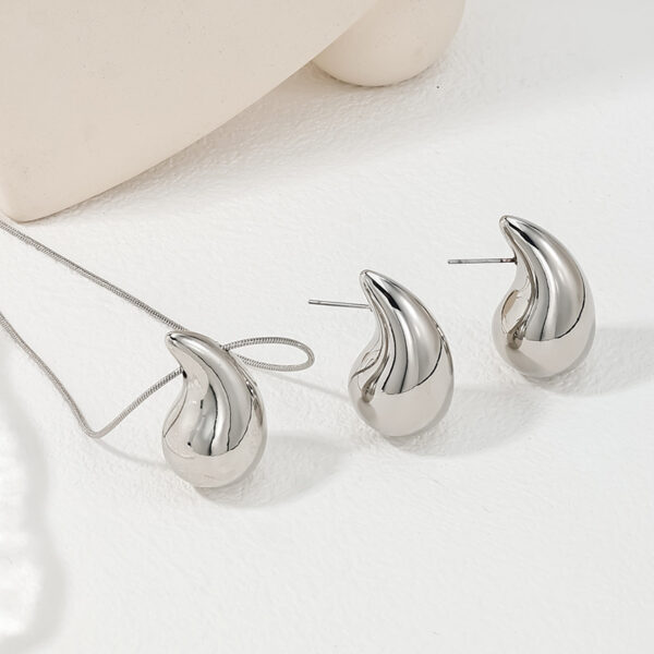 oly-62301ec6ece1043d631d36c204467850 Wholesale simple fashion jewelry CCB drop earrings necklace for women suit