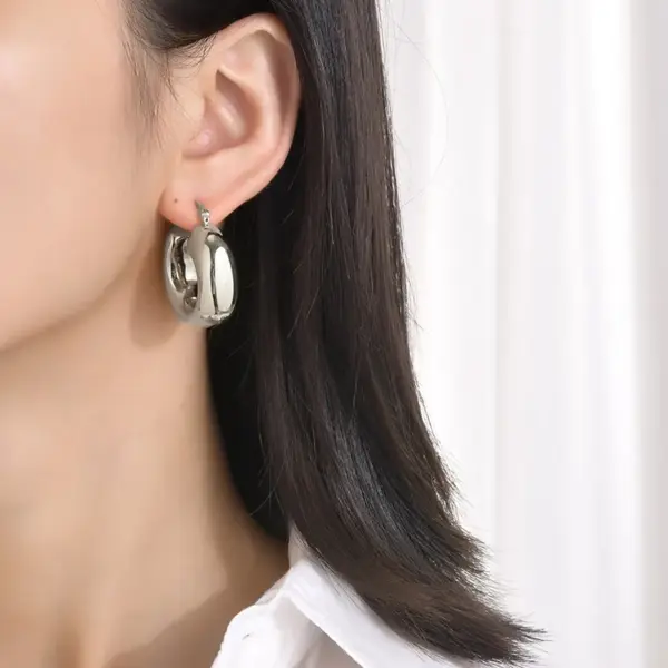 oly-627445bfaea1b3aa1952bc3ff8660f2c Wholesale Geometric Earrings In 304 Stainless Steel With KC Golden Electroplated Waterproof Non Tarnish Finish, 0.03µm-0.05µm Thickness, Unisex