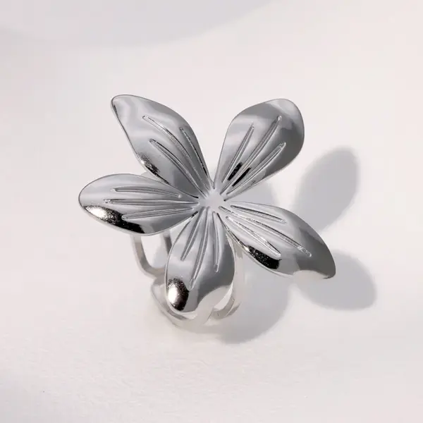 Wholesale PVD Coated Real Gold Plated 18K Gold Flower 304 Stainless Steel Vacation Modern Style Simple Style Waterproof Non Tarnish Open Rings