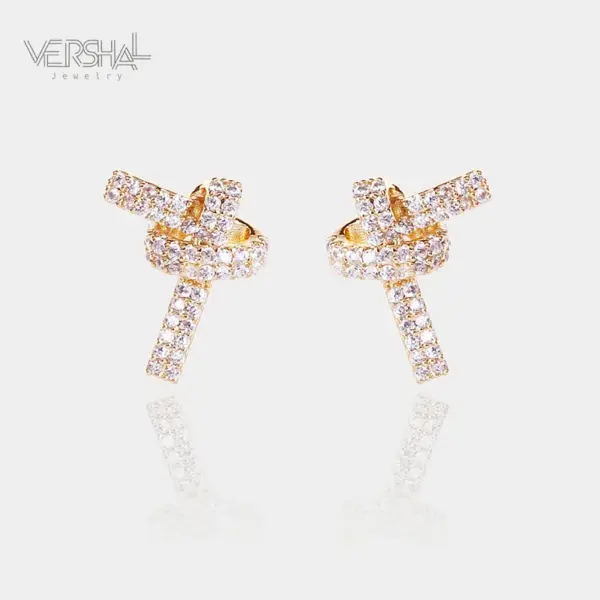 Wholesale Heart Shape Stud Earrings For Women In Gold Featuring Copper Ear Pins And Zircon Inlay