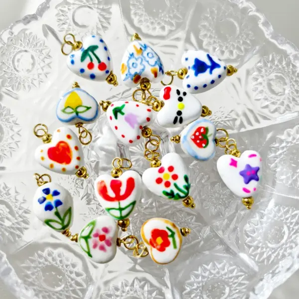 Wholesale Heart Shape Ceramic Pendant For Women In Hawaiian Style, Perfect For Casual Wear