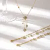 Wholesale Asymmetrical Flowers Jewelry Set For Women With 18K Real Gold Plated 304 Stainless Steel And PVD Coated Cable Chain