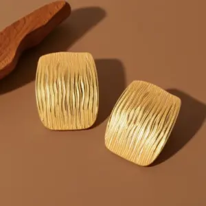 E0129-Square Stripes-Earrings- Gold