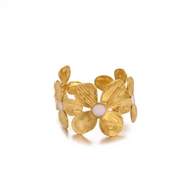 Wholesale Vintage Stainless Steel Women's Bracelet Four-Leaf Clover Petal Design High-Quality Jewelry Accessory