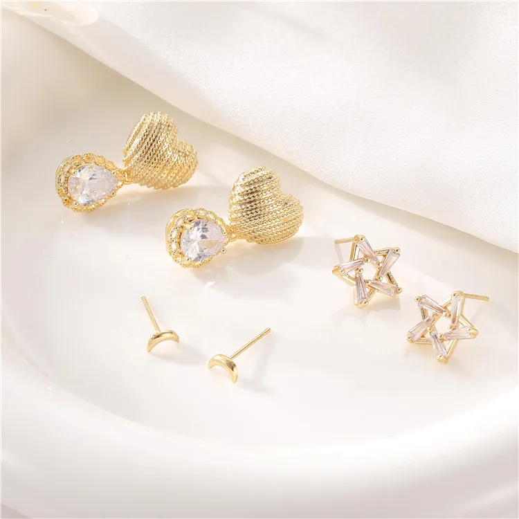 Wholesale Heart Shape Stud Earrings For Women With 925 Sterling Silver Posts, Copper Base, And 14K Real Gold Plated Featuring Zircon Inlay