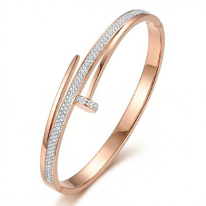 Rose gold bracelet with diamond-studded studs / Vacuum real gold electroplating in full-body stainless steel furnace