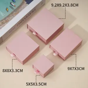 Pearlescent Pink / Pearlescent Pink; 9.2*9.2*3.8 (with Sponge) - 9.2*9.2*3.8 (with Sponge)