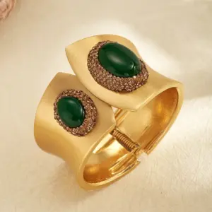 B Bracelet (Inner Diameter: 55*62mm, Thickness: 50mm) / 1 Pc/Package