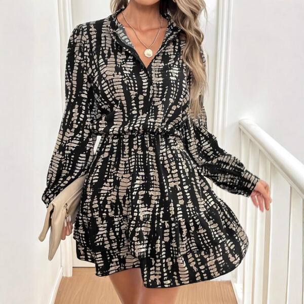 Wholesale Spring and Autumn Joker Fashion Wave Point V Neck dress Ladies A Skirt