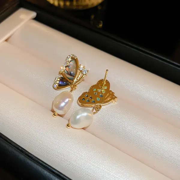 Wholesale Hypoallergenic Butterfly Stud Earrings For Women In Copper With Zircon Inlay