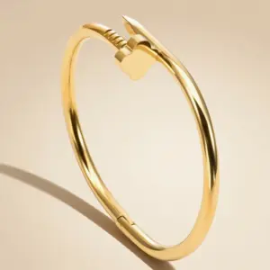 40-B-3 Gold Four Flower Bracelet