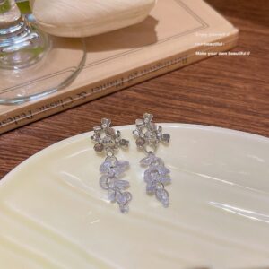 E0166 Silver Needle