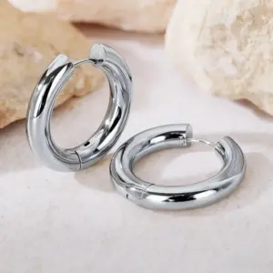5.0 Ear Buckle Style in Steel Color 18MM