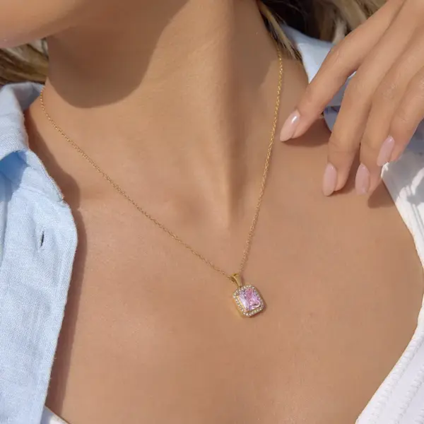 Wholesale Waterproof Square Necklace For Women In 304 Stainless Steel With 18K Gold Plated PVD Coating And Zircon Inlay