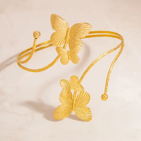 Wholesale 304 Stainless Steel Starfish Flower PVD Coated Real Gold Plated Vacation Waterproof Non Tarnish Arm Bracelet