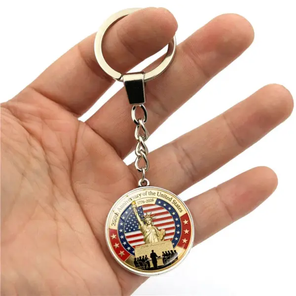 Wholesale United States American National Day Key Chain Made Of Durable Zinc Alloy, Perfect Souvenir Or Gift