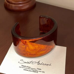 Amber wide edge bracelet